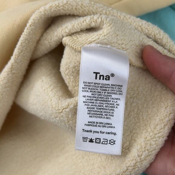 Aritzia X TNa Cozy AF Cropped Fleeced Sweatshirt. Size M - Picture 8 of 11